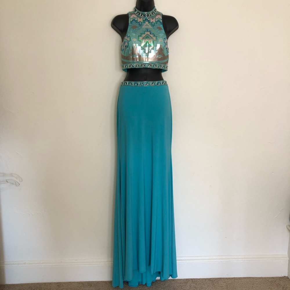 Madison James Turquoise 2 Piece Gown - Size 4 - NWT